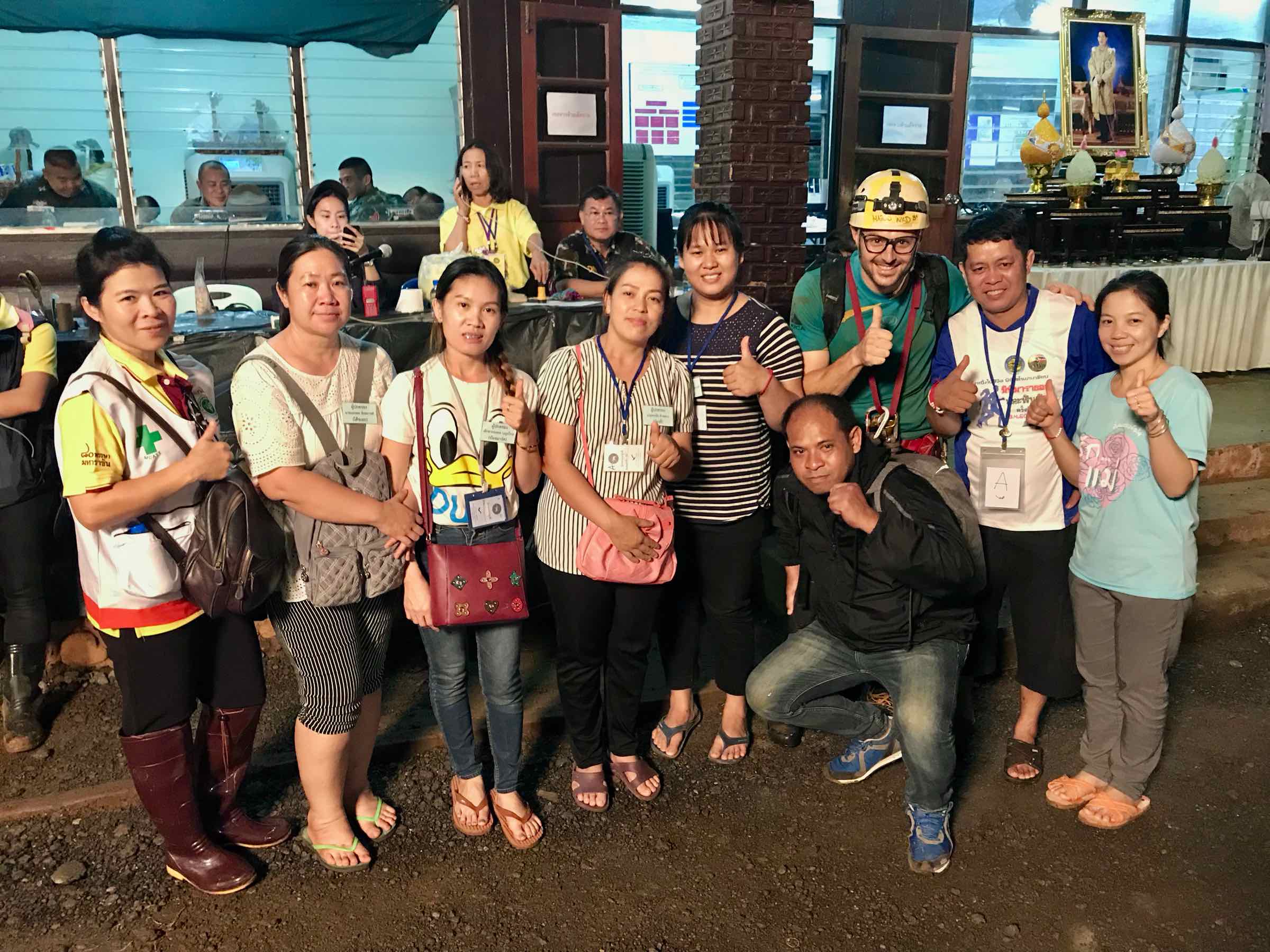 Parents Of The Boys Thank Mario For His Efforts In The Rescue