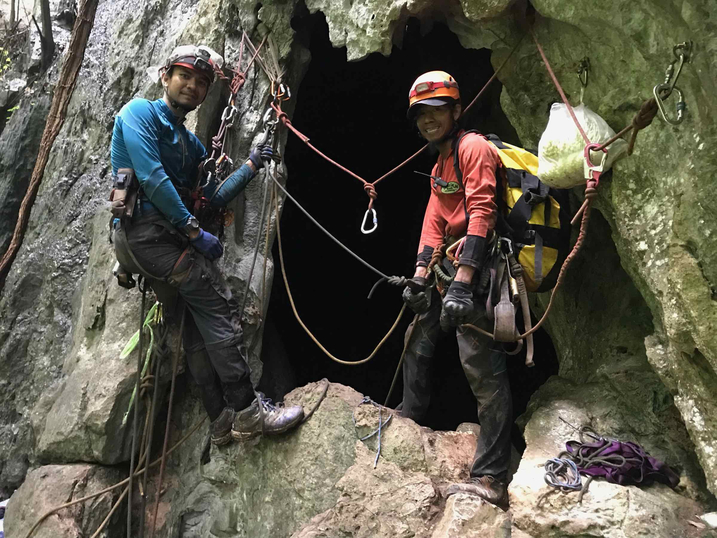 Toto and Jojo Rigging For Descent